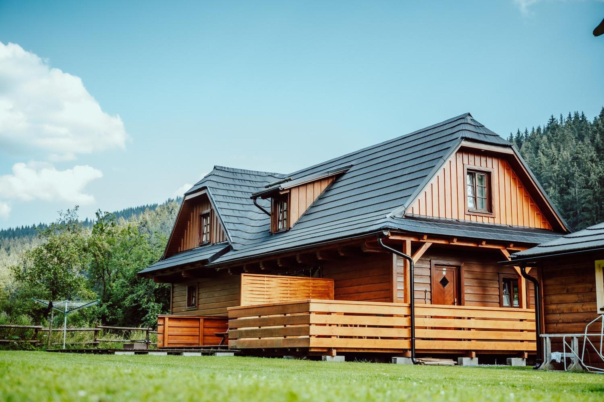 Valassky Dvur Velke Karlovice Exterior photo